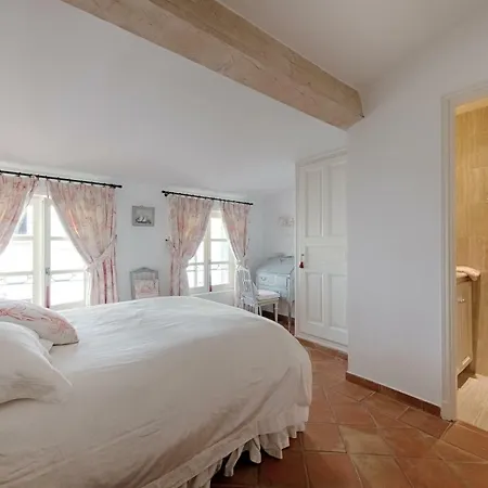 Maison Des Bouchonniers Saint Tropez