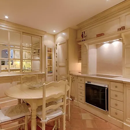 Maison Des Bouchonniers * Saint-Tropez